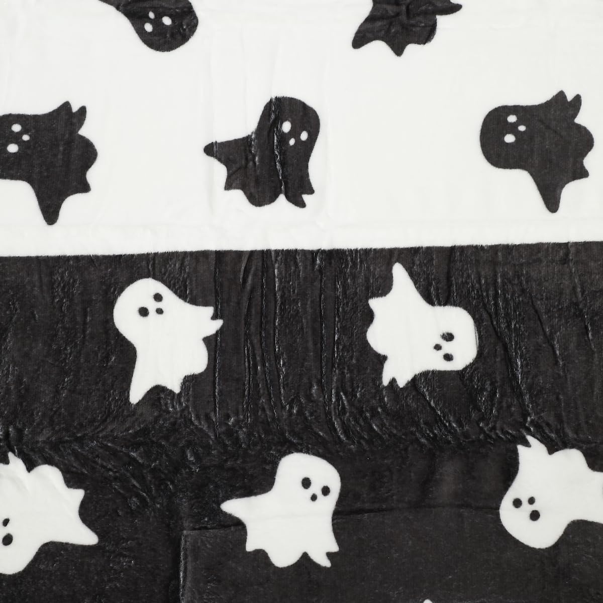 Halloween Ghosts Black & White 45" X 60" Throw Blanket