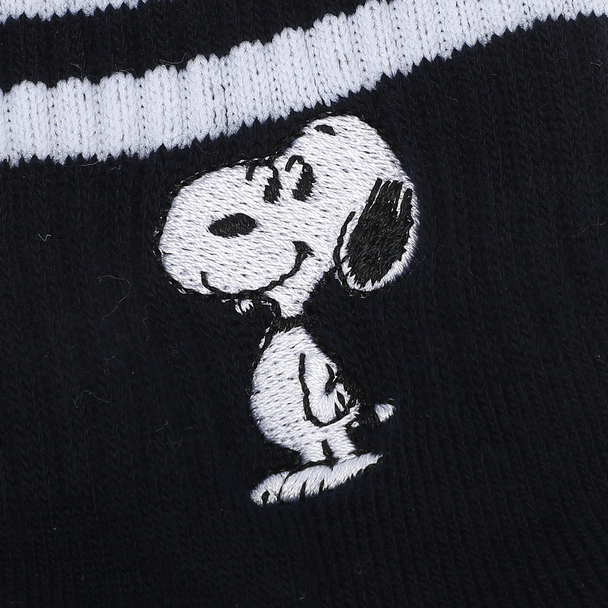 Peanuts Snoopy Women’s 3-Pair Pack Plate Grip Quarter Crew Socks