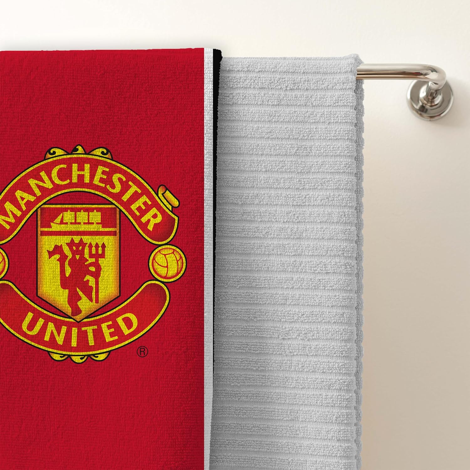 Manchester United FC Official Soccer Club Design Towel (30 x 60 Inches)