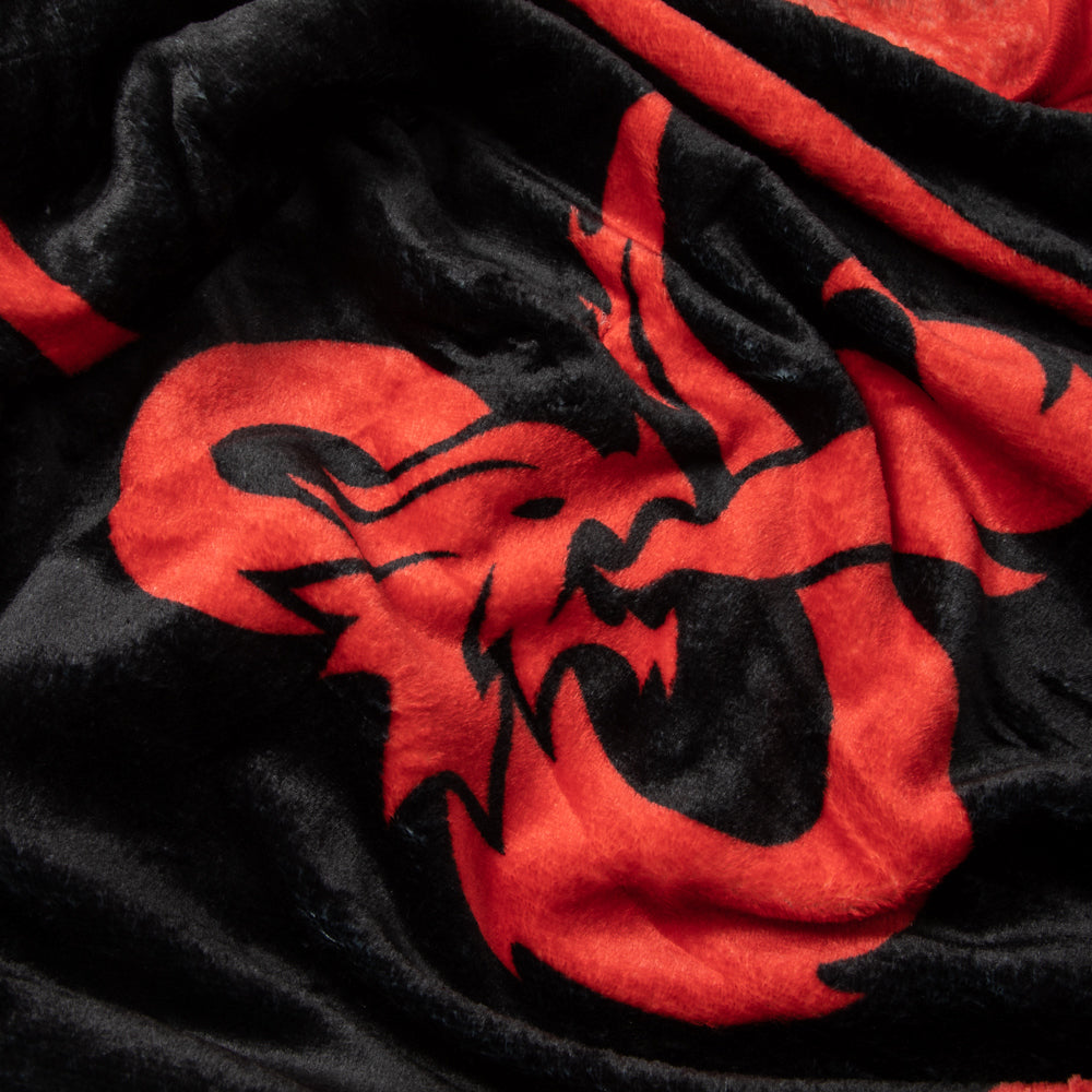 D20 Shaped Dungeons & Dragons 52 x 60 Throw Blanket
