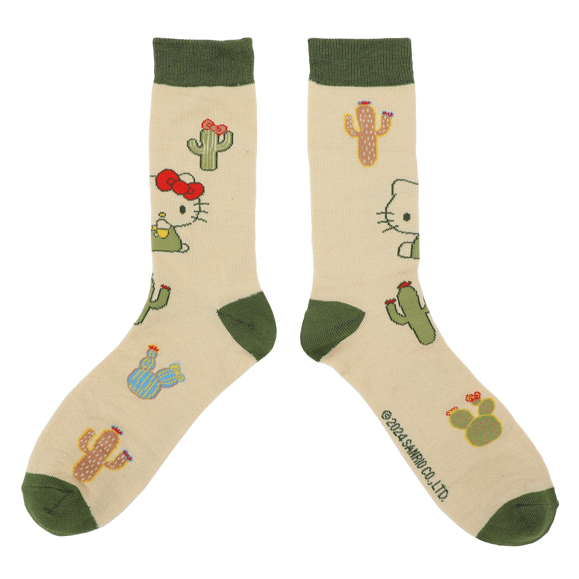 Hello Kitty Kawaii Outdoors Adult 4-Pair Casual Crew Socks-OSFA