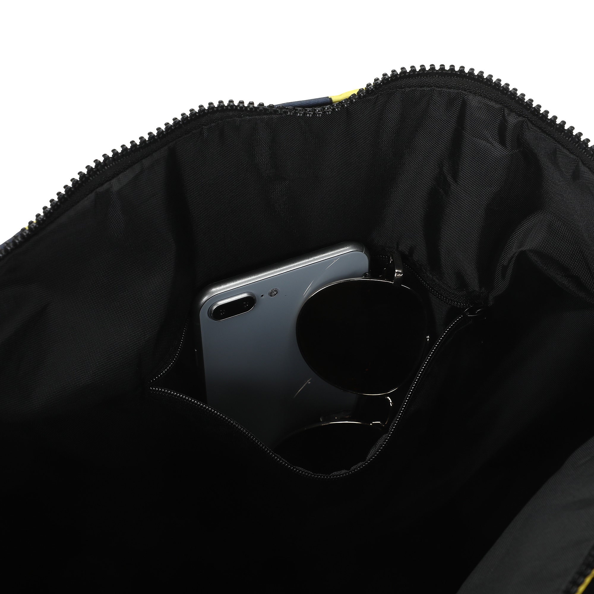 Minions Character Print Duffle Bag for Travel and Gym