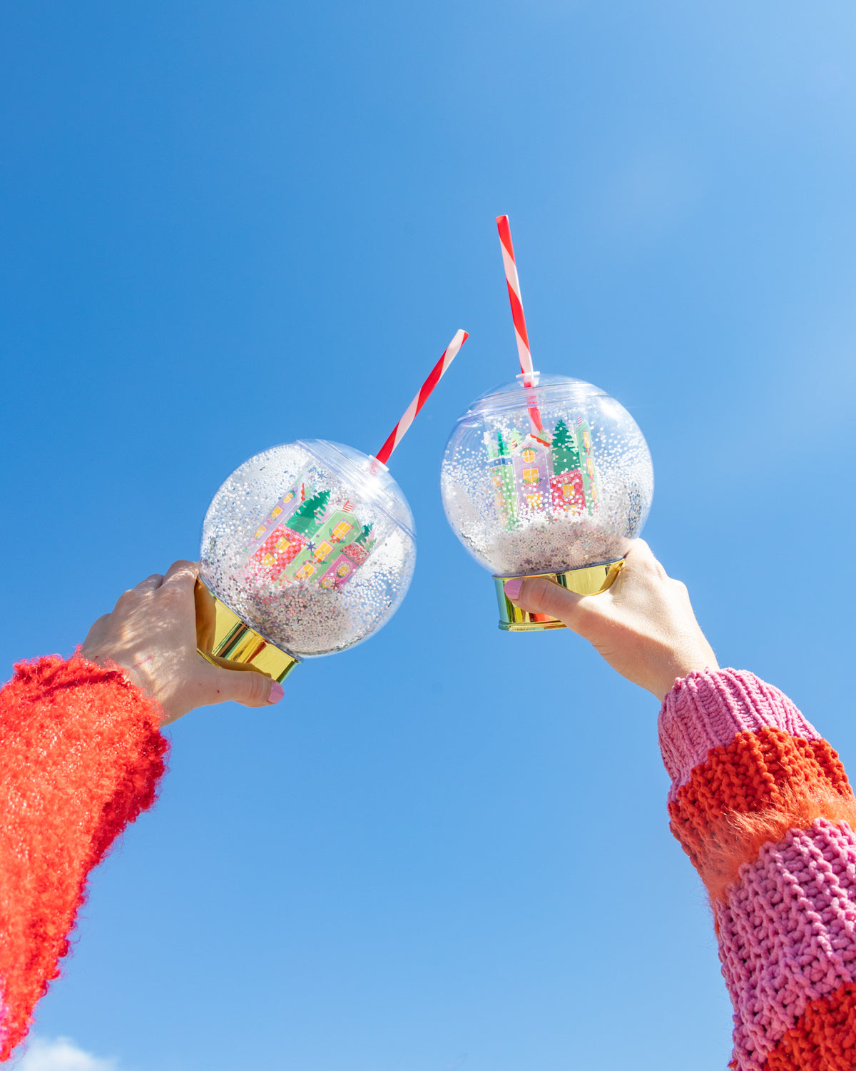 Snow Globe 12 Oz Novelty Sipper