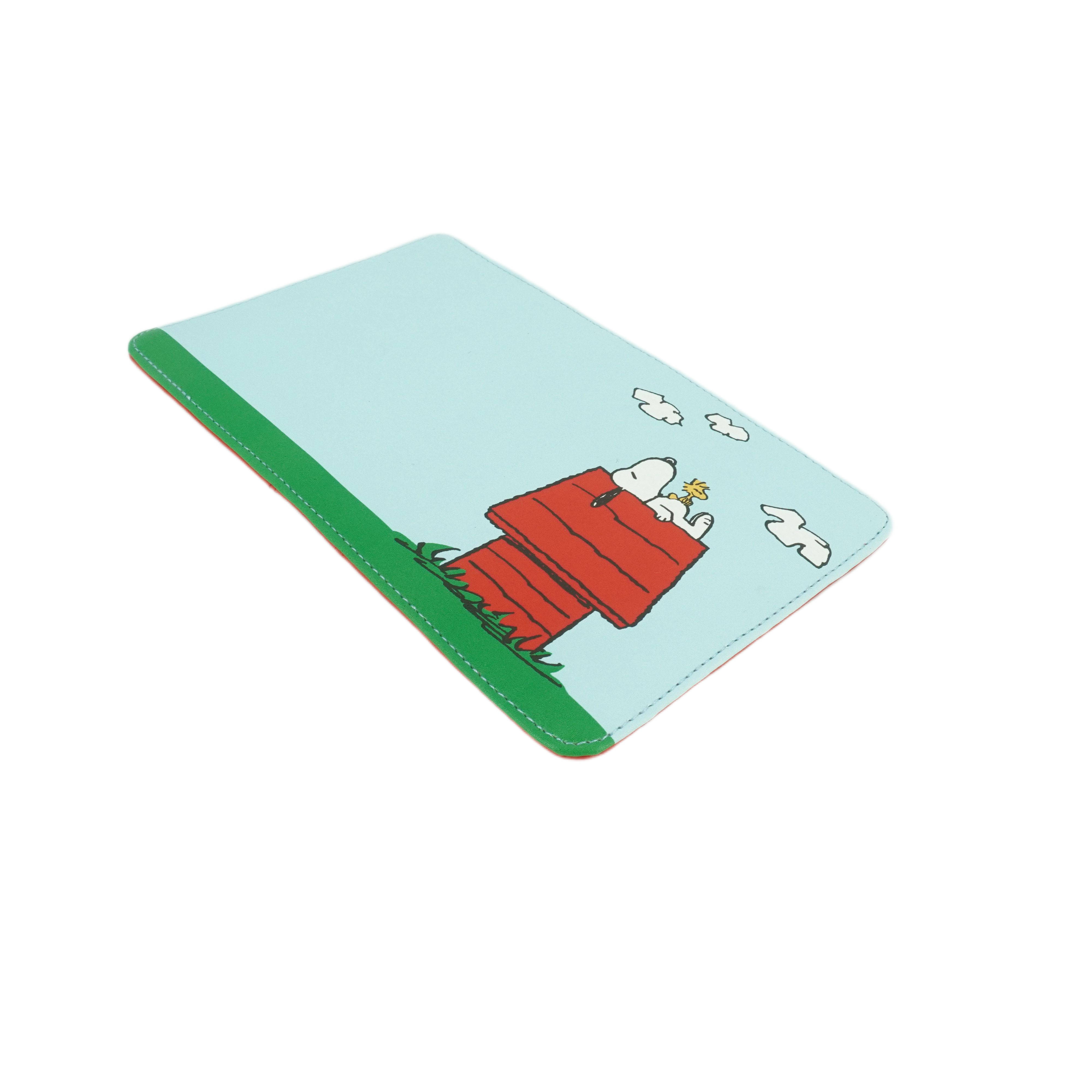 Peanuts Molded Luggage Tag and Passport Set (2-Pc)