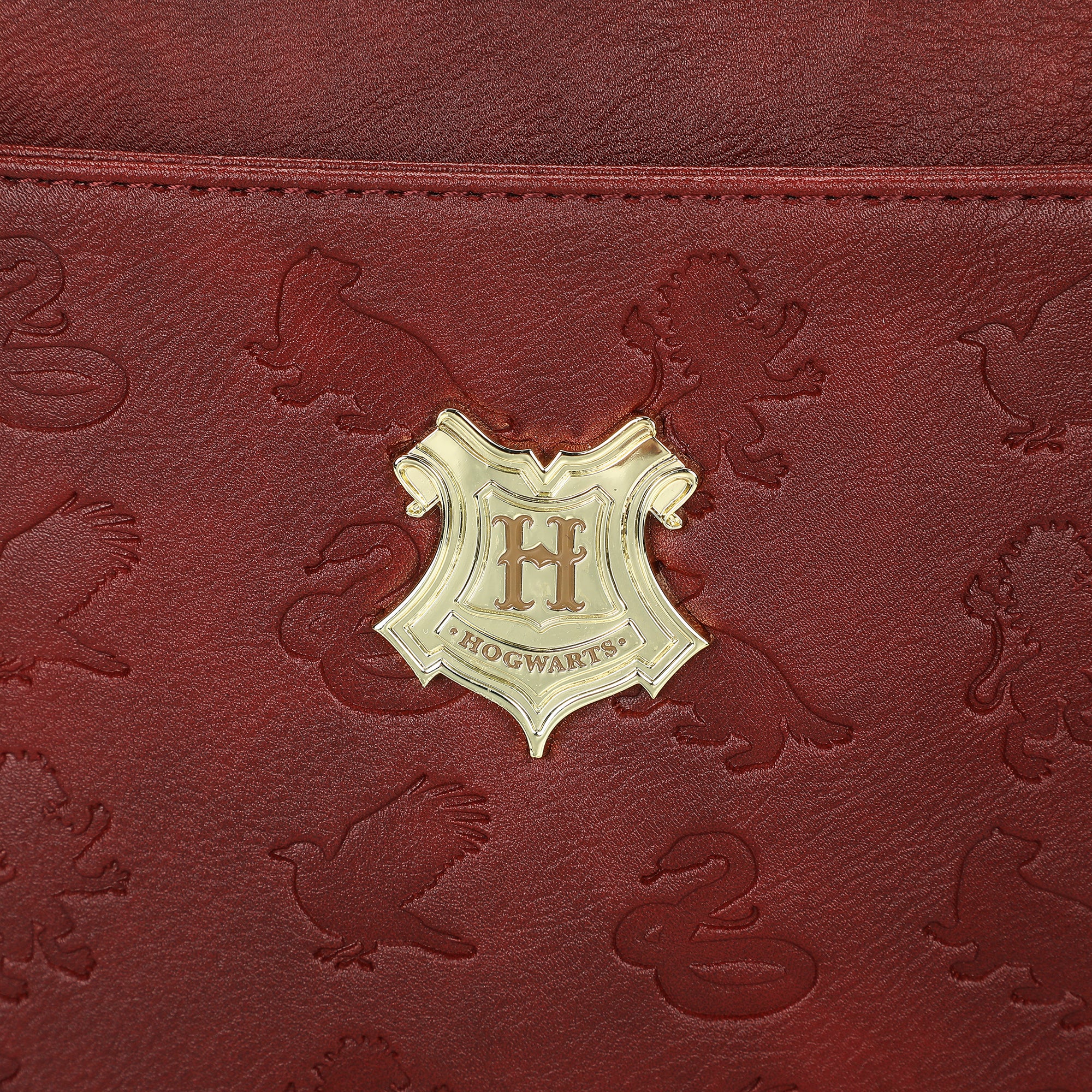 Harry Potter Hogwarts Crest 9.75" Women's Maroon Crossbody Bag