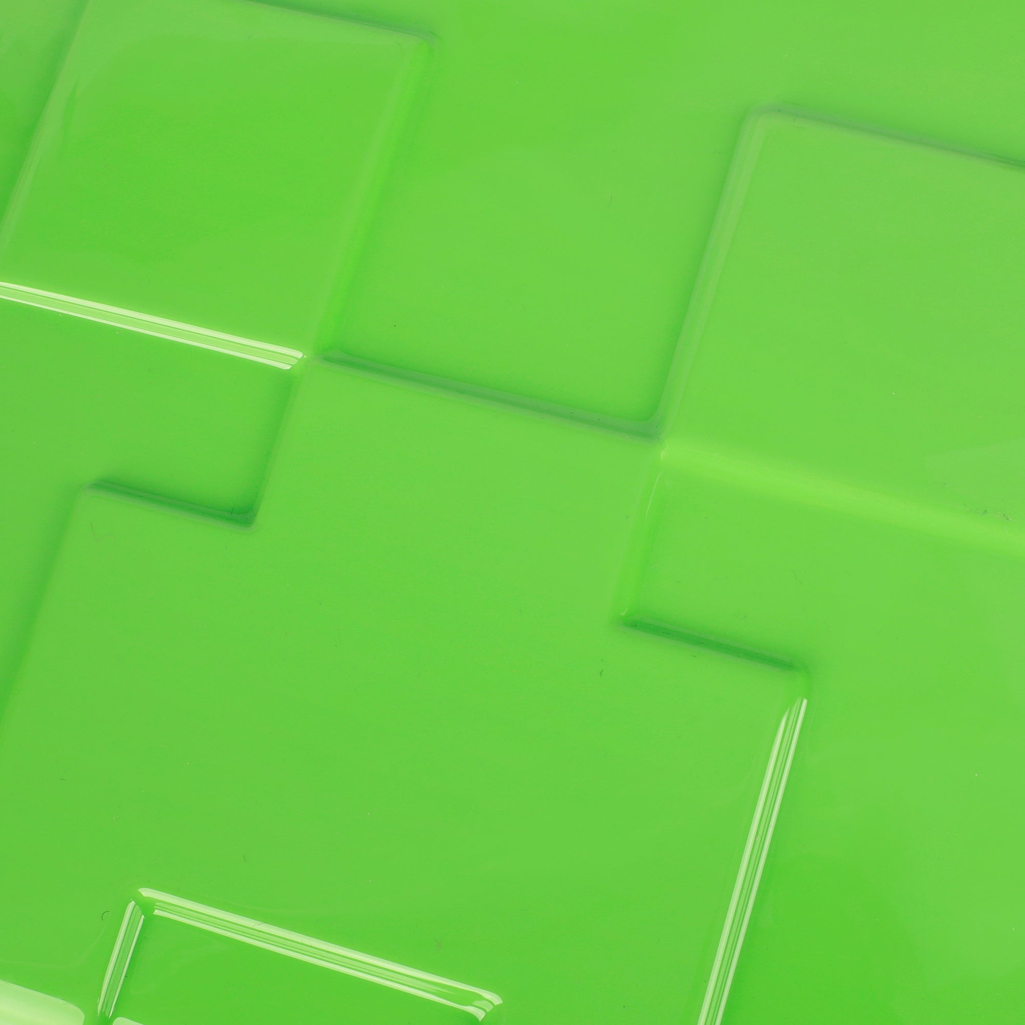 Minecraft Creeper 15" Molded Hardside Carry-On Luggage