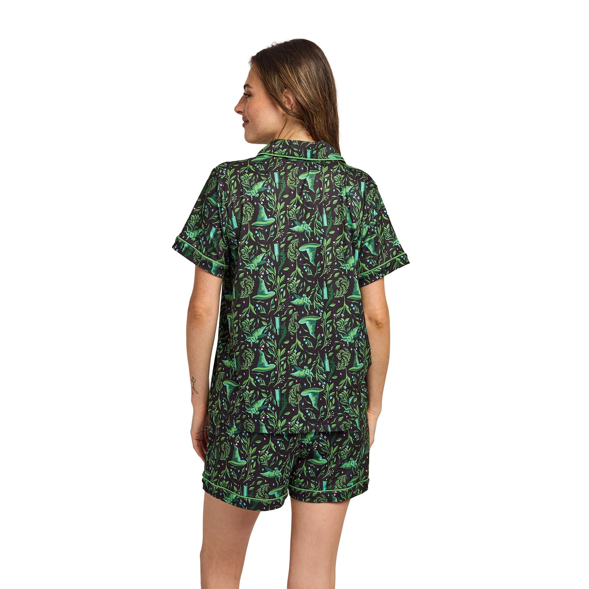 Wicked: For Good Elphaba Witch Hats All-Over Print Women’s Notch Collar Button-Down Shirt and Shorts Sleepwear Set