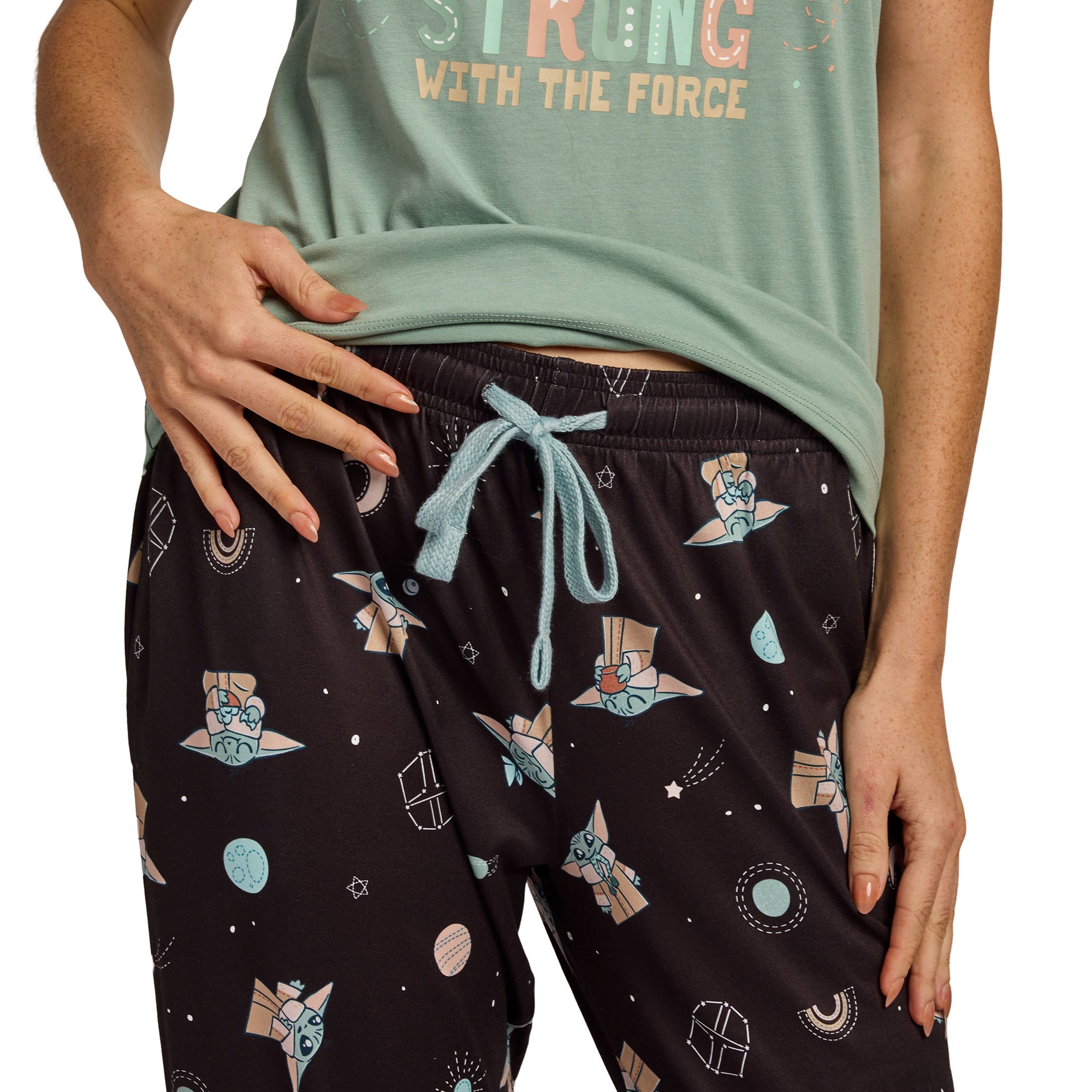 The Mandalorian Strong With The Force Grogu Women’s T-Shirt And Sleep Pants Sleepwear Set