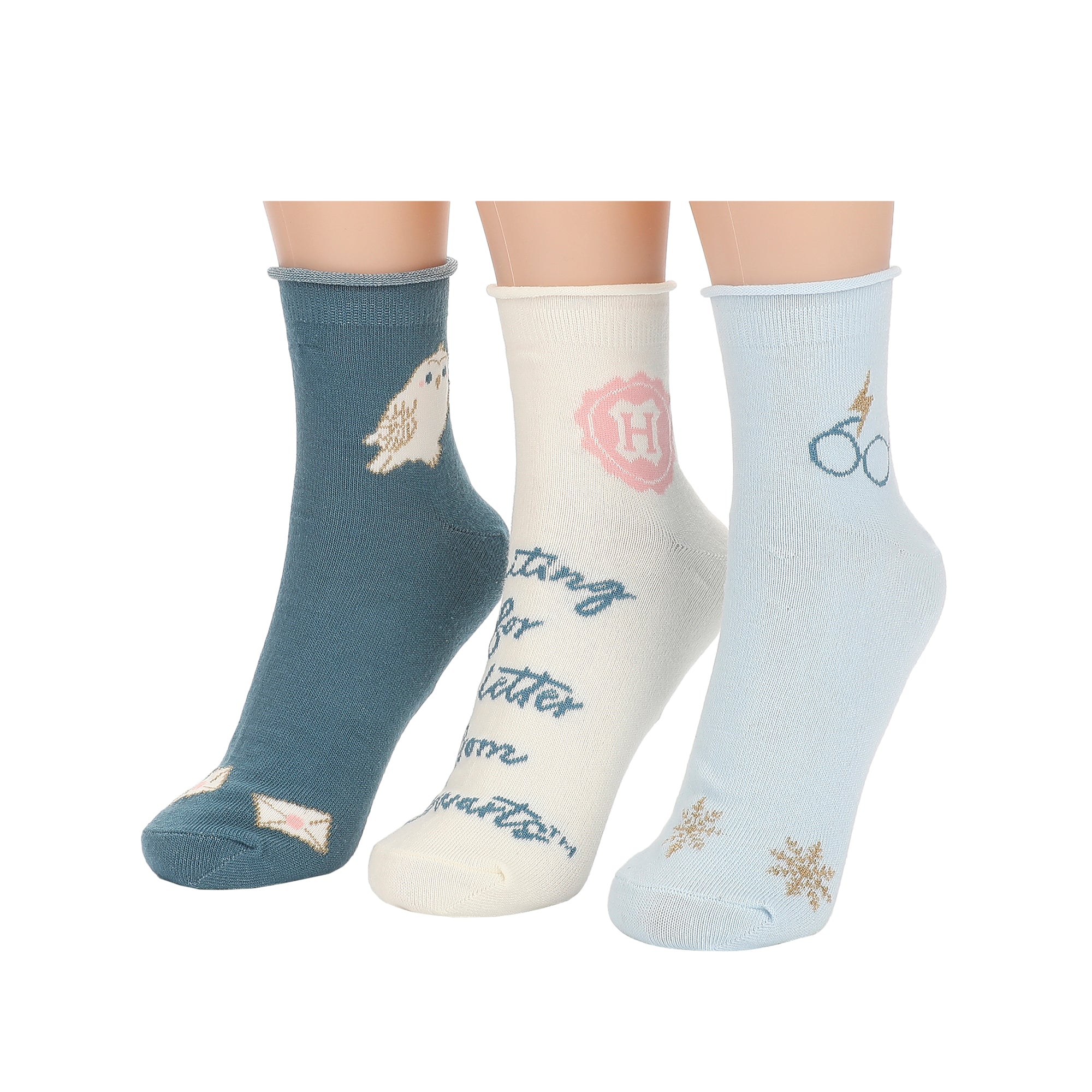 Harry Potter Hogwarts Holiday Womens Casual Quarter Crew Socks 3 Pack