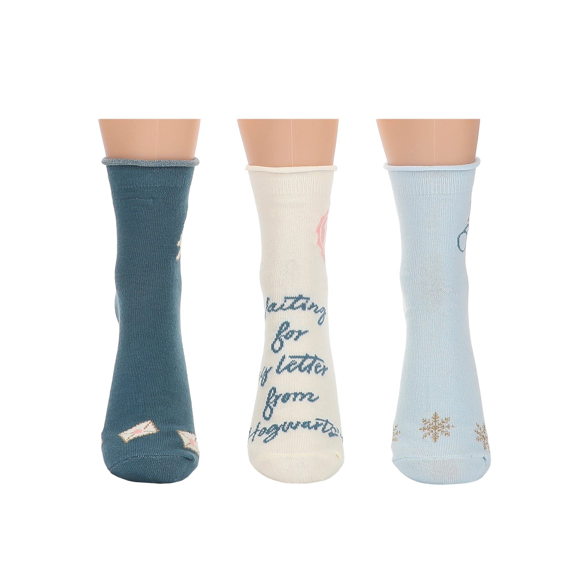 Harry Potter Hogwarts Holiday Womens Casual Quarter Crew Socks 3 Pack