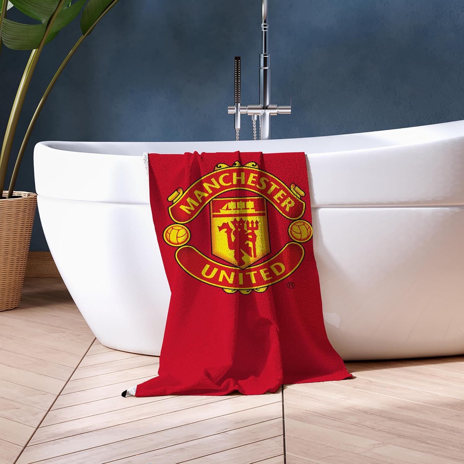 Manchester United FC Official Soccer Club Design Towel (30 x 60 Inches)