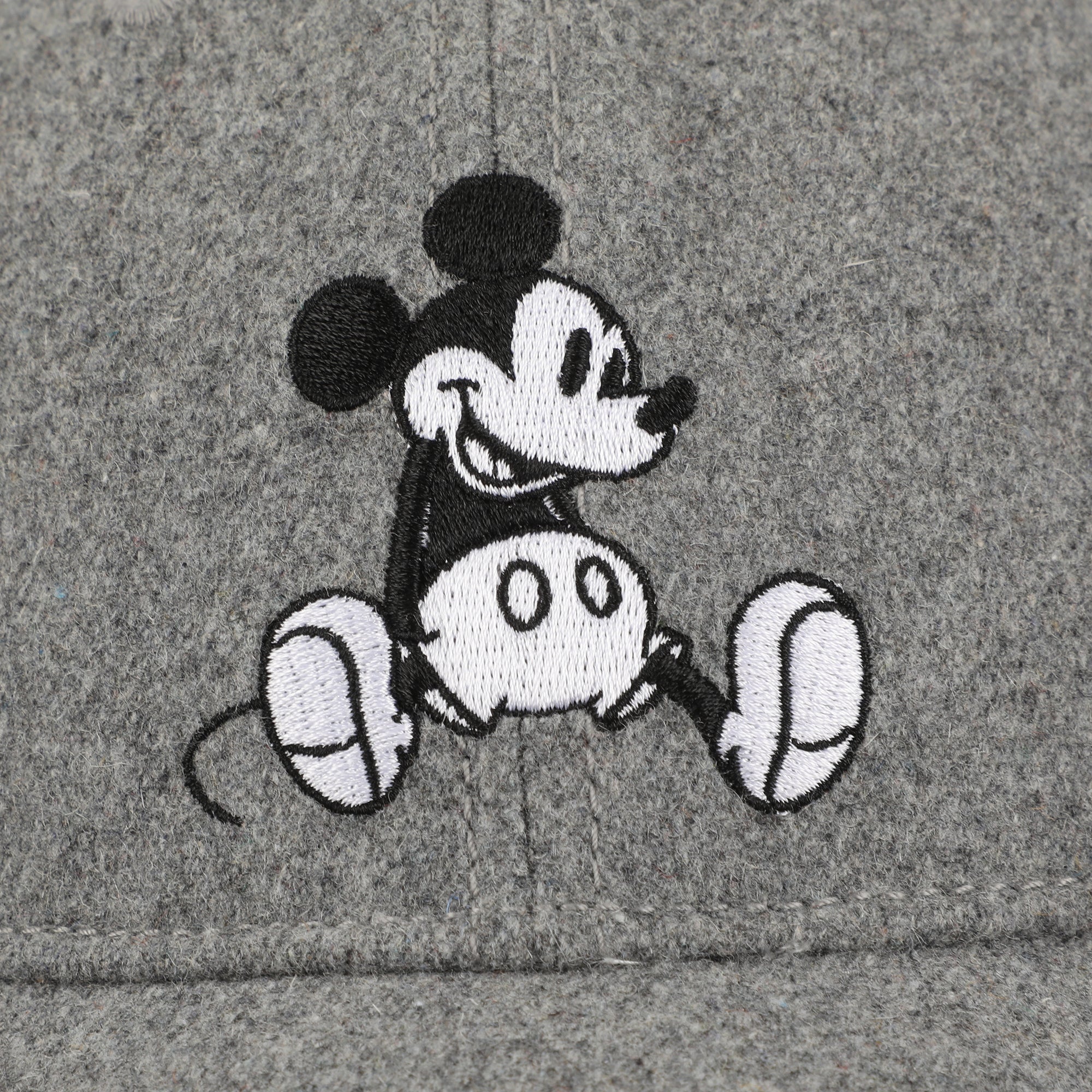 Disney Classic Mickey Mouse Adult Unisex Baseball Hat (58cm)