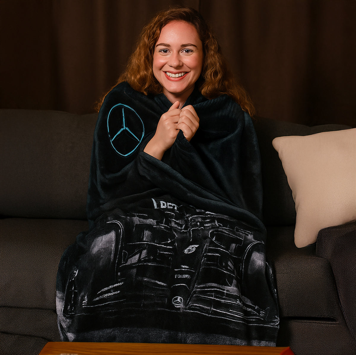 F1 Mercedes AMG Petronas Official Fleece Blanket | Super Soft Warm Throw with Sherpa Reverse, Formula One Design | Perfect For Home, Bedroom, Sleepovers & Camping | Size 47 x 59”