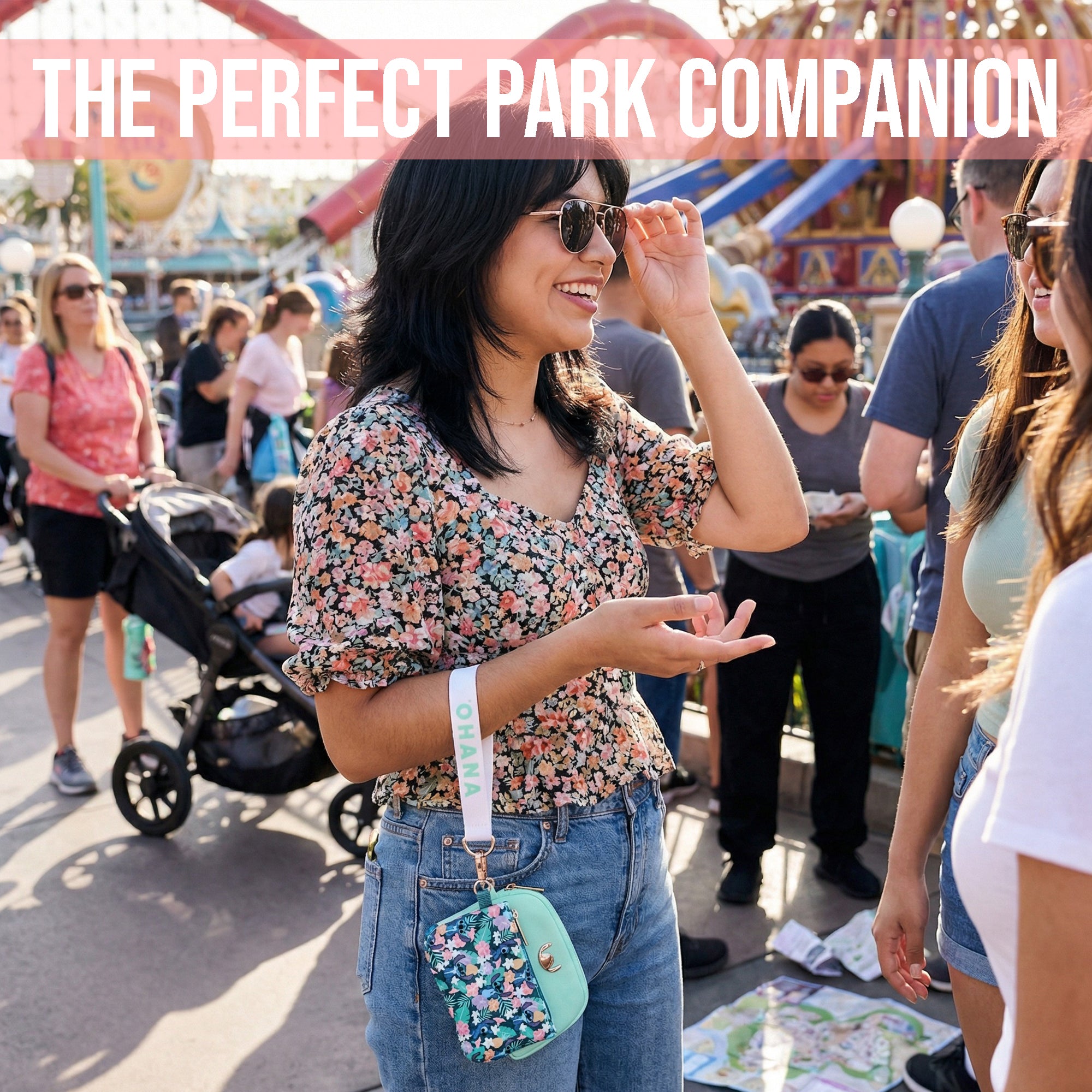 Lilo & Stitch Tropical Character Print 2-Piece Women's Coin Purse & Wristlet