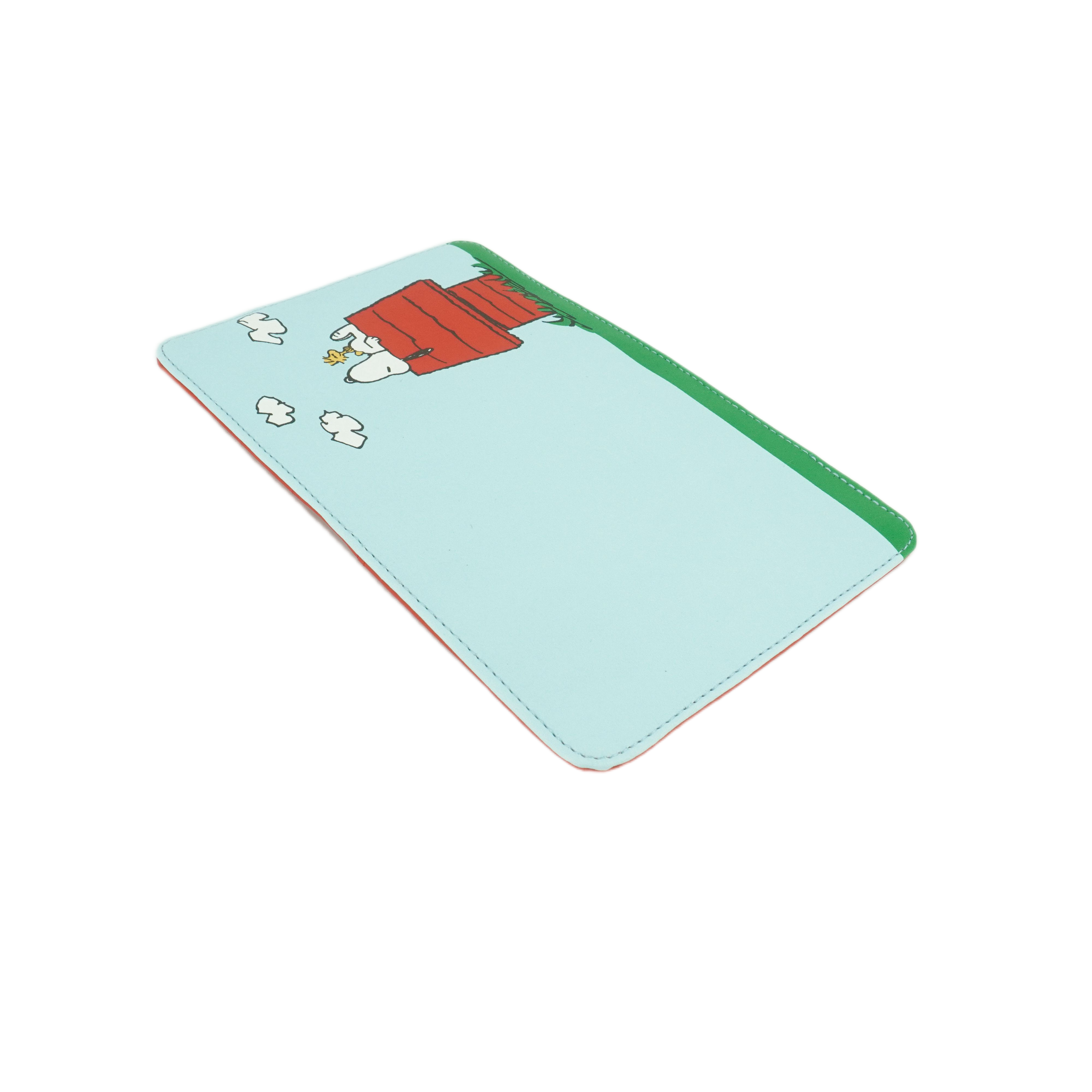 Peanuts Molded Luggage Tag and Passport Set (2-Pc)