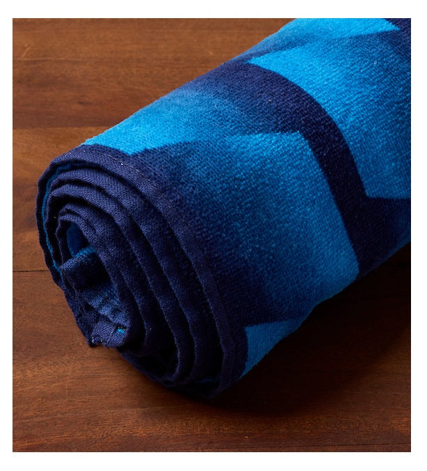 Official Chelsea FC Towel | Super Soft Feel Geometric Soccer Club Design | Perfect For Home Bath Beach & Swimming Pool | One Size 30 x 59” | 100% Cotton