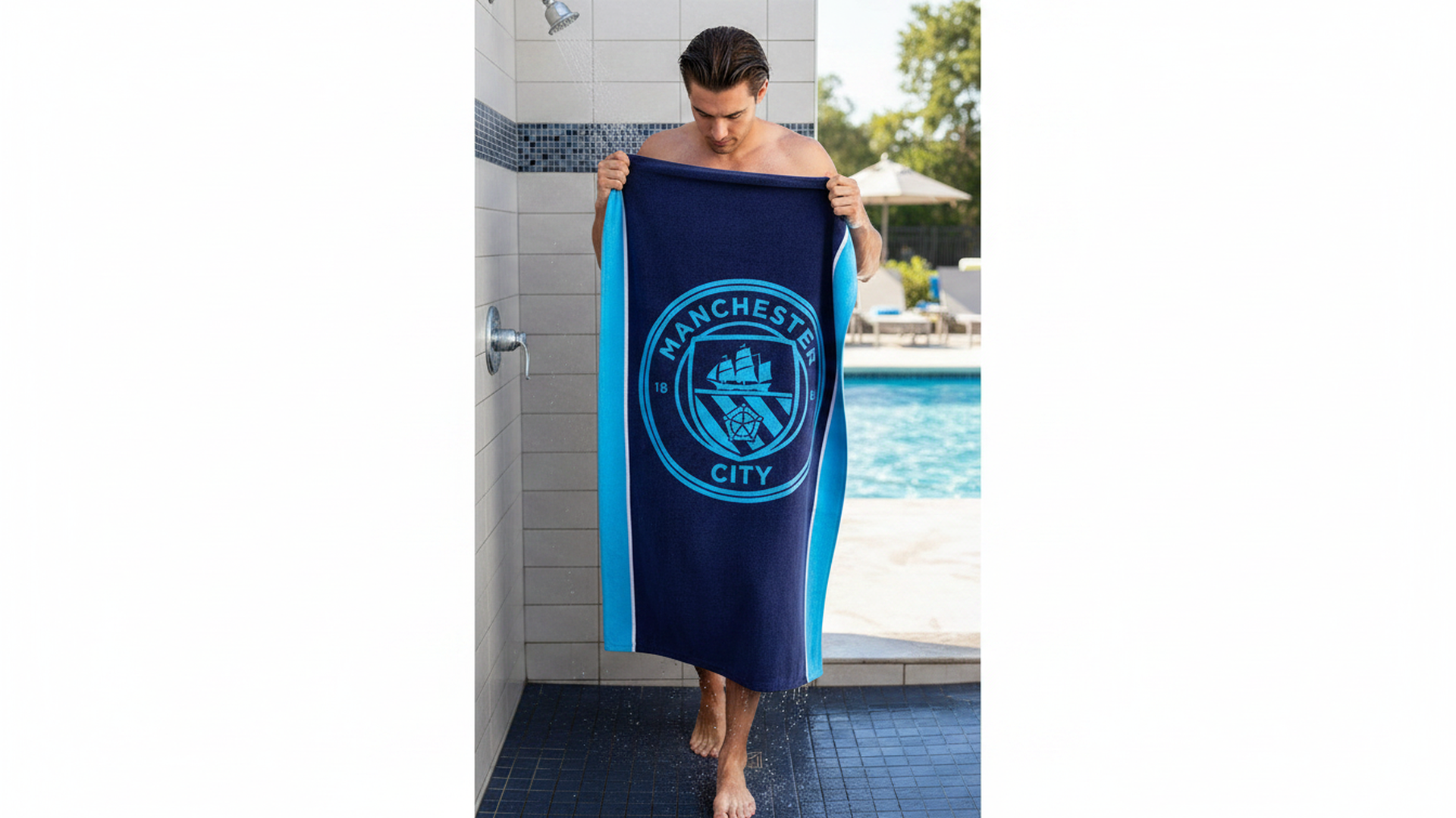 Manchester City FC Character World Official Towel (30 x 60 Inches)