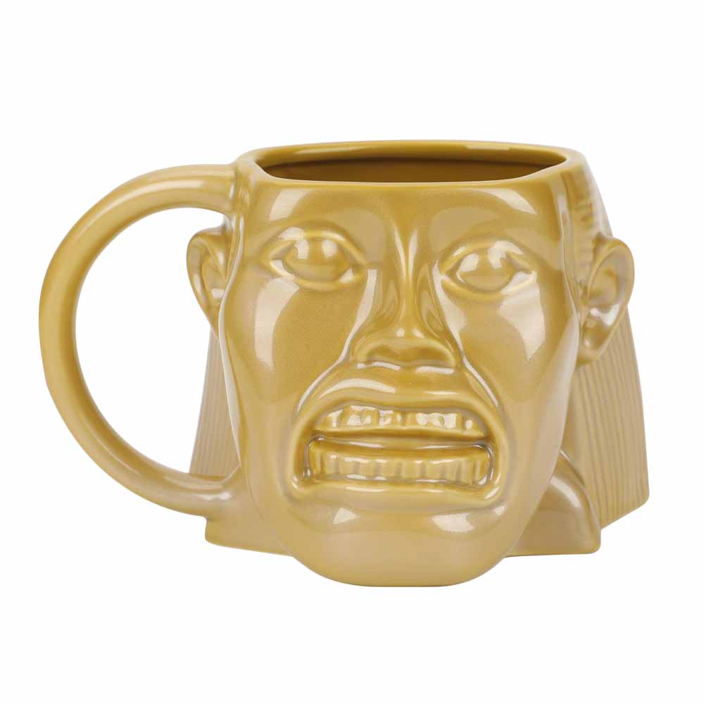 https://shop.bioworldmerch.com/images/thumbs/0021758_indiana-jones-golden-idol-sculpted-ceramic-mug.jpeg