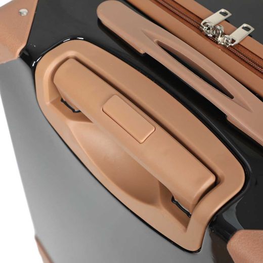 Picture of Harry Potter Hogwarts 20 in. Rolling Luggage