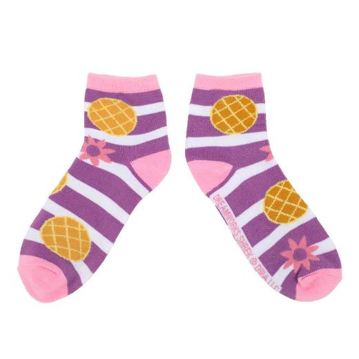 Picture of Dreamworks Shrek 3 Pair Quarter Crew Socks